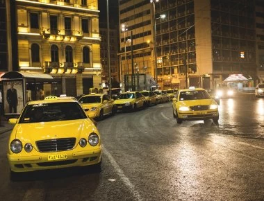 Έρχονται νέες άδειες ταξί - Όλα όσα πρέπει να ξέρετε